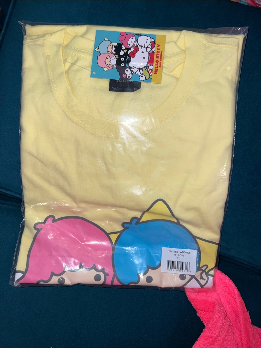 NWT ⭐️ Dumbgood x little twin stars shirt 3X